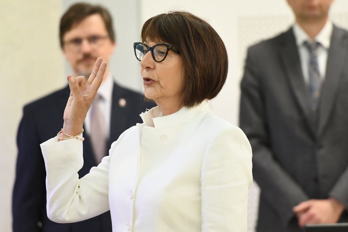 🏛️ Zmiany w Radzie Miejskiej w Suwałkach – nowa radna rozpoczęła pracę 🏛️ Zmiany w Radzie Miejskiej w Suwałkach – nowa radna rozpoczęła pracę