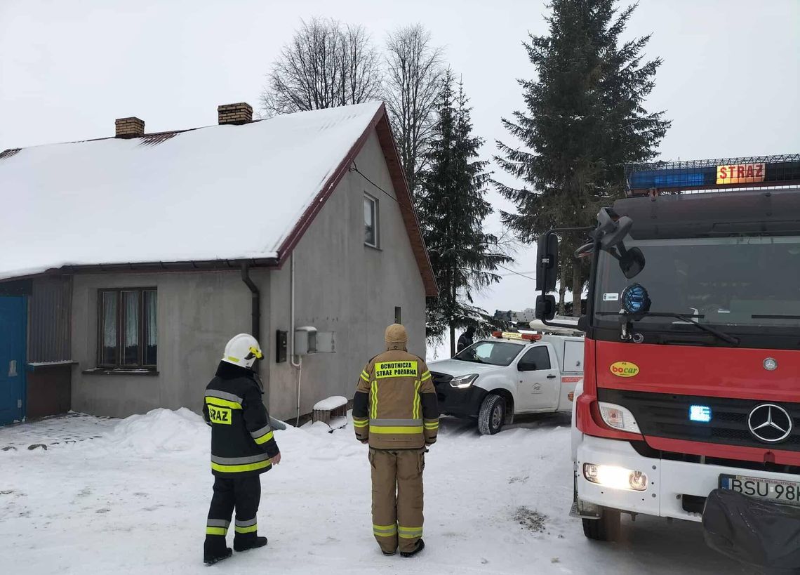 Zwarcie instalacji elektrycznej w domu jednorodzinnym w Fornetce. Interweniowały służby Zwarcie instalacji elektrycznej w domu jednorodzinnym w Fornetce. Interweniowały służby