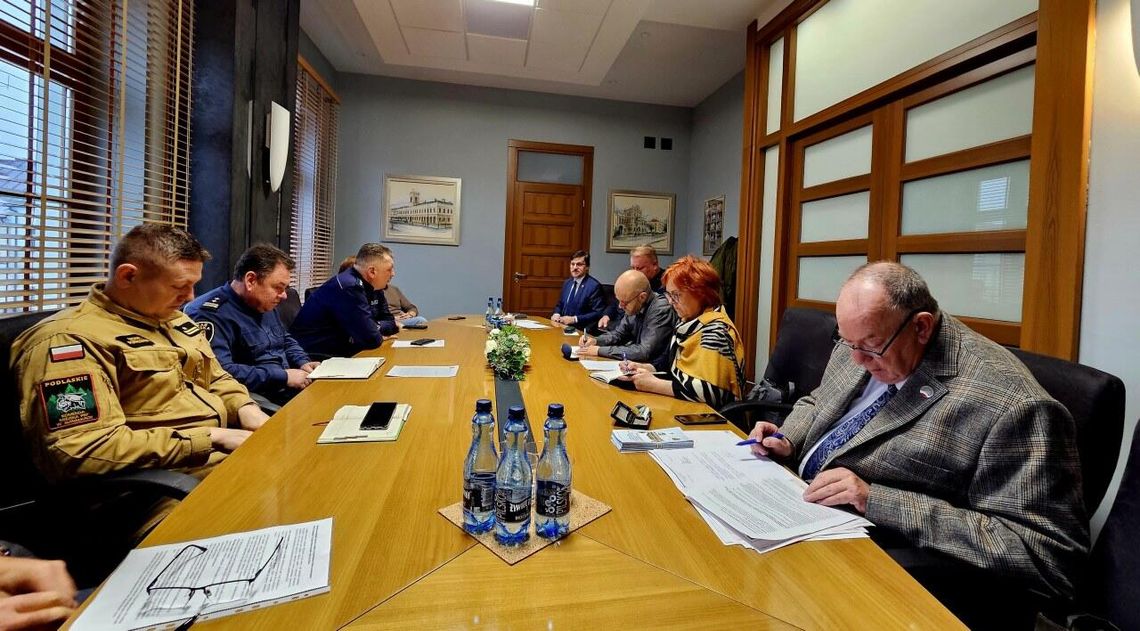 ❄️ Zwracajmy uwagę na osoby bezdomne – jeden telefon może uratować życie ❄️ Zwracajmy uwagę na osoby bezdomne – jeden telefon może uratować życie