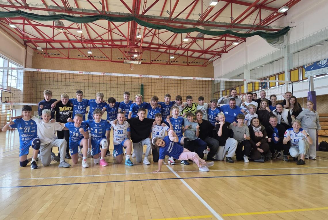 🏐 Zwycięski początek rozgrywek ligowych 2025/2026 dla suwalskich siatkarzy!