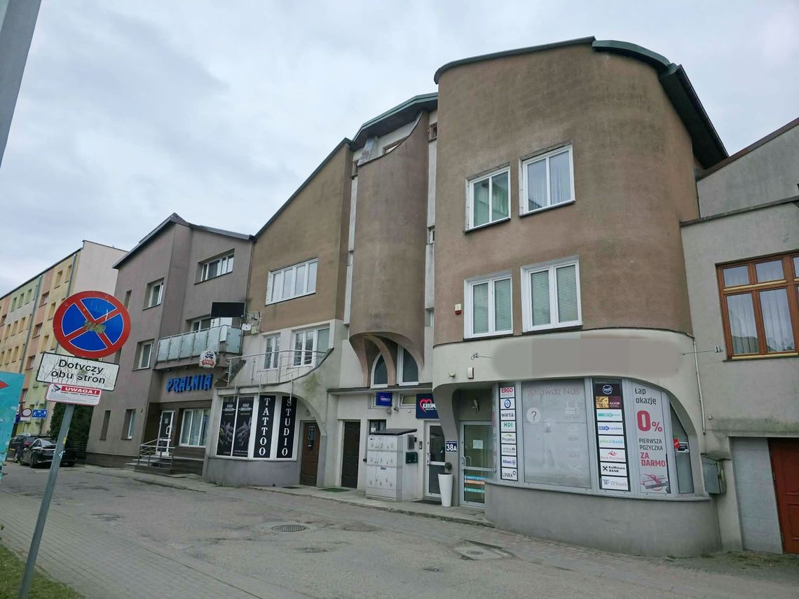 Szeregówka w centrum Suwałk – 214 m² | 2 mieszkania + lokal